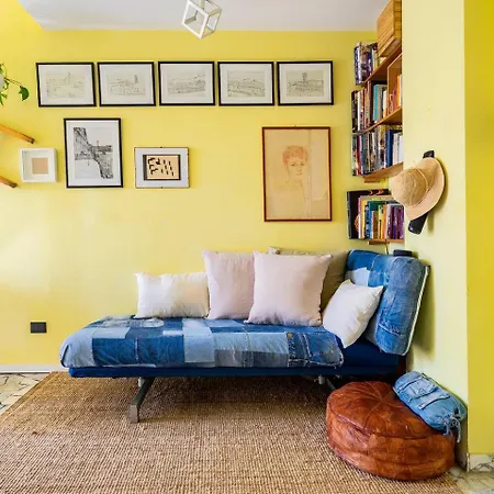 Apartment Station *
