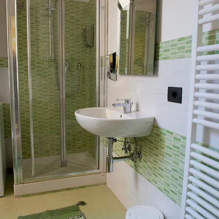 Apartment Station *