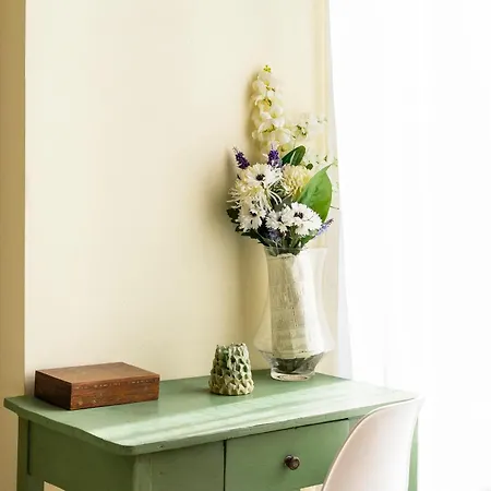 Apartment Station *
